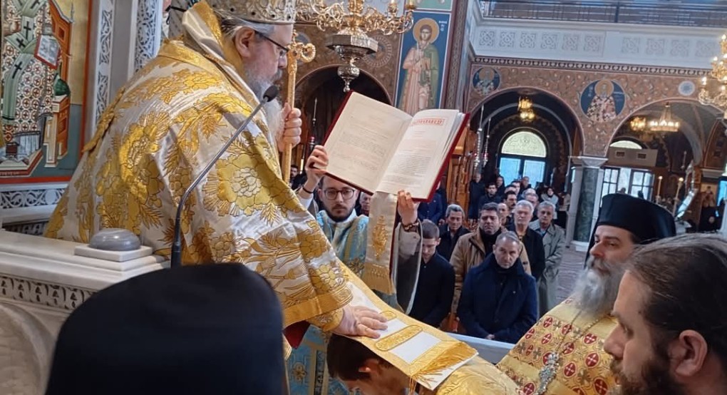 Αρχιερατική Θεία Λειτουργία και εις Διάκονον Χειροτονία του Μοναχού Θεοδώρου Κούτλα στον Ιερό Ναό Αγίου Αχιλλείου Λαρίσης