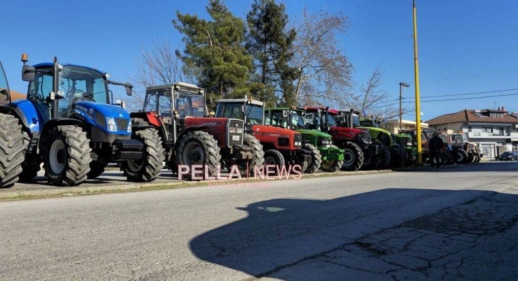 Υποχωρούν τα μπλόκα των αγροτών στην Κεντρική Μακεδονία