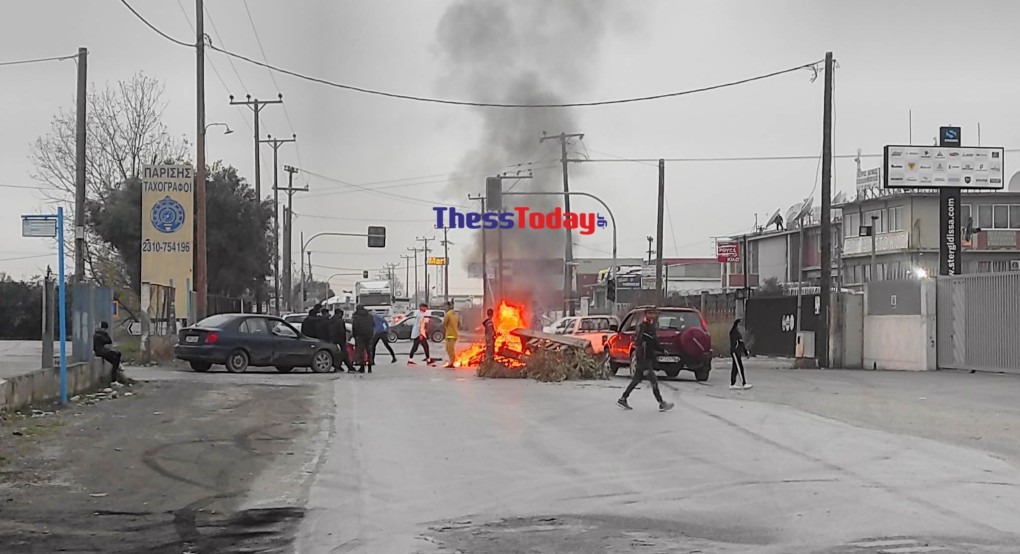 Πυροβολισμός 16χρονου: Οδοφράγματα και φωτιές στην Πόντου