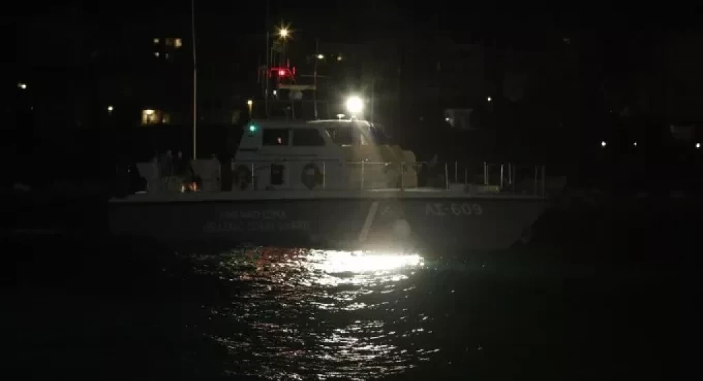 Κως: Τουρκικά δουλεμπορικά επιχείρησαν να εμβολίσουν σκάφη του Λιμενικού που «απάντησαν» με προειδοποιητικές βολές