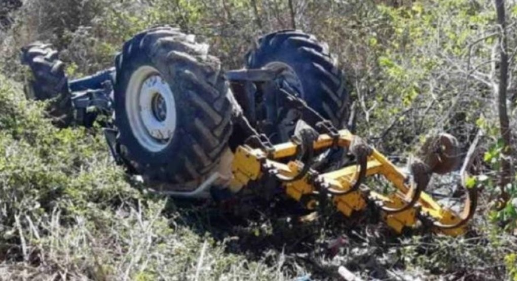 Τραγικό τέλος για αγρότη που εγκλωβίστηκε ανάμεσα σε τρακτέρ και ελιά