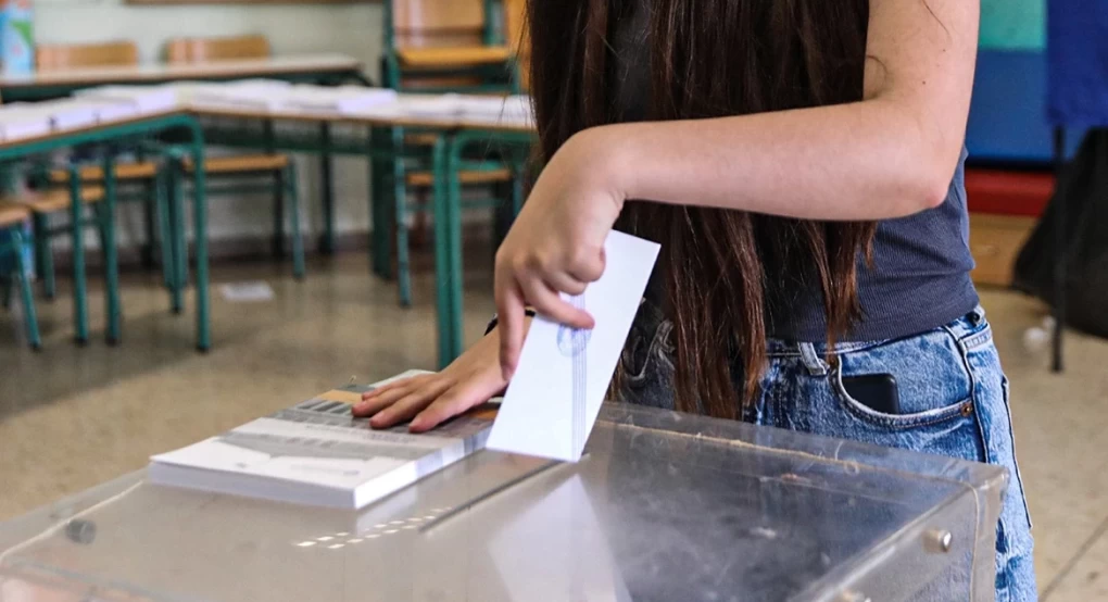 Στις κάλπες σήμερα οι Έλληνες - Χρήσιμες πληροφορίες πριν από την είσοδο στο παραβάν