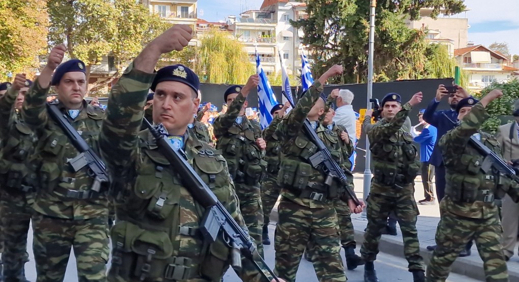 Έδεσσα...παρέλασε ο Ανέστης Δοβλέτης