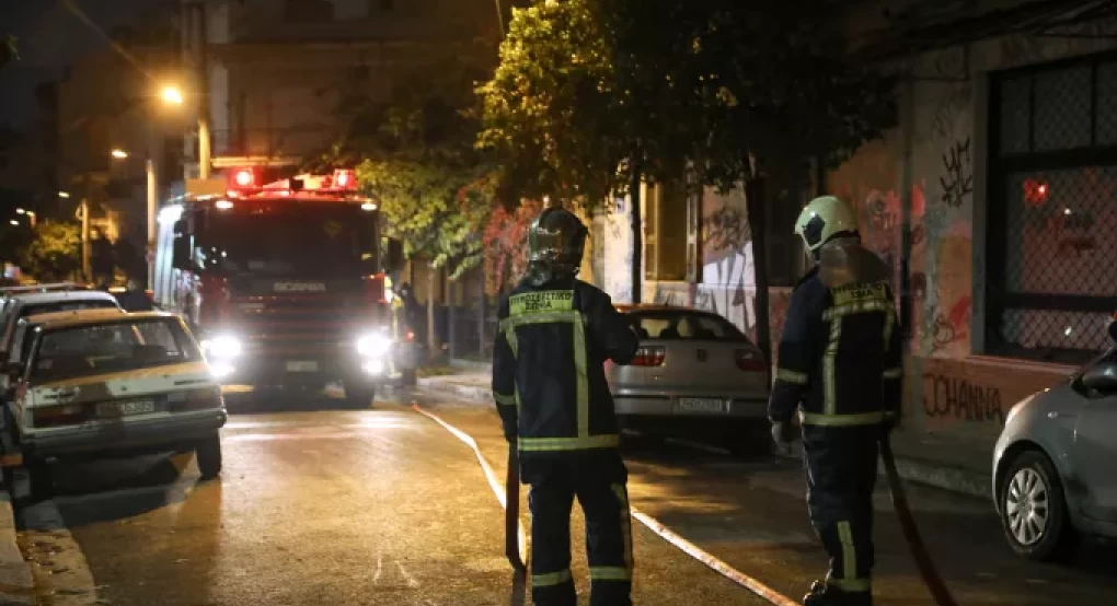 Αλμωπία: Στις φλόγες μονοκατοικία τα ξημερώματα – Στο νοσοκομείο ένα άτομο