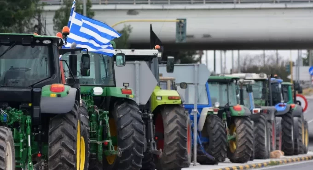 Αποφάσισαν μπλόκα στις πλατείες και στη Διασταύρωση του ΣΣ Νάουσας