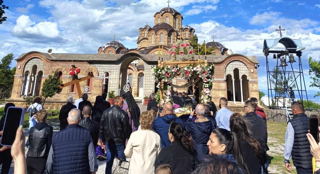 Αποκαθήλωση και Επιτάφιος στην ΙΜ Αγίου Ραφαήλ Γρίβας