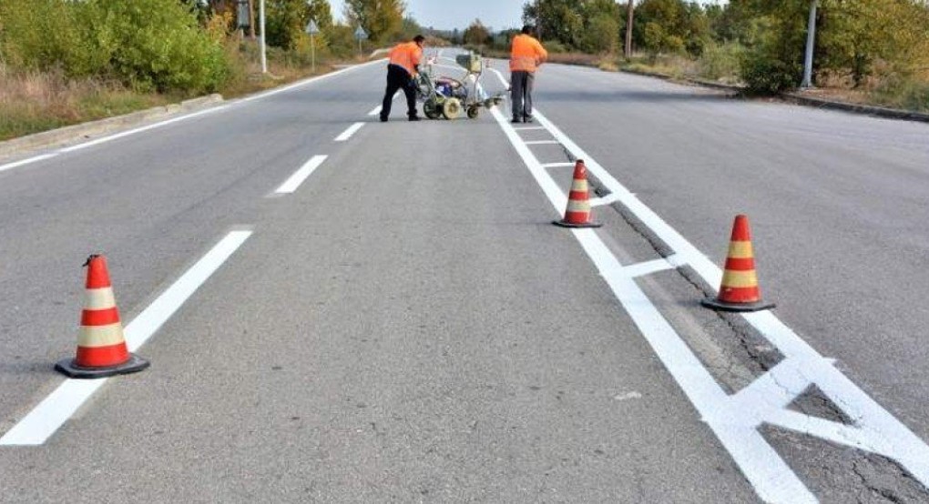 Εργασίες διαγράμμισης στην Εθνική Οδό Θεσσαλονίκης- Ν.Μουδανιών από την ΠΚΜ