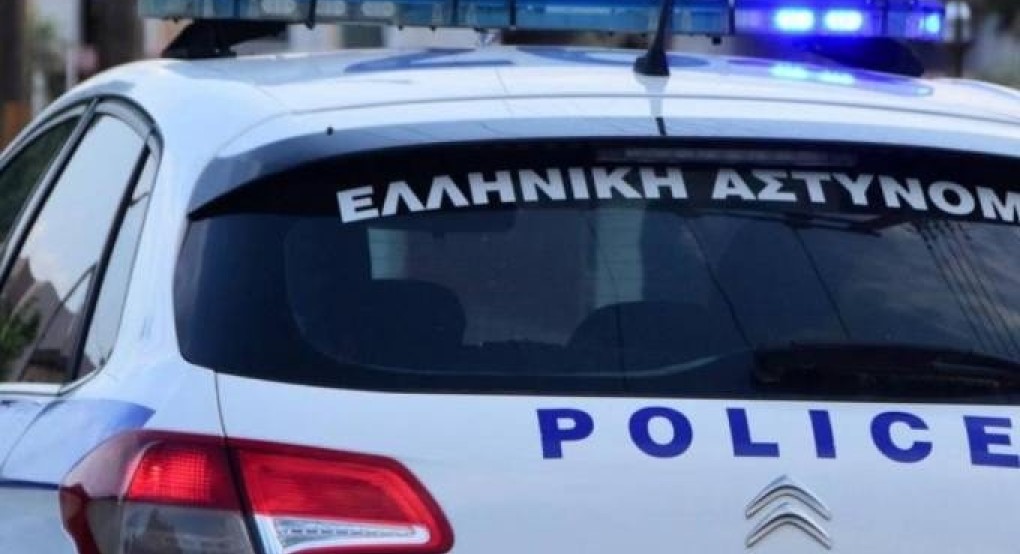 Βόλος: 54χρονος τρομοκρατούσε με αυτοσχέδιο δρεπάνι γείτονες και απειλούσε αστυνομικούς