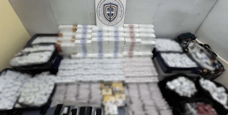 Εισήγαγαν και διακινούσαν λαθραία καπνικά προϊόντα – 6 συλλήψεις, στο «κόλπο» και τελωνειακοί