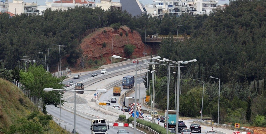 Θεσσαλονίκη: Κλείνει για λίγα λεπτά και σήμερα ο περιφερειακός λόγω Flyover