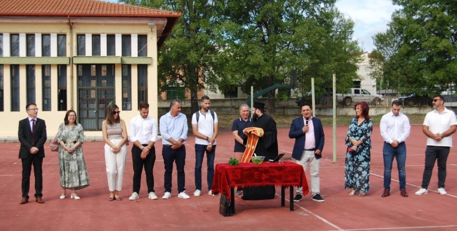 Χτύπησε το πρώτο κουδούνι/Αγιασμός του 2ου Γενικού Λυκείου και του 3ου Γυμνασίου Έδεσσας