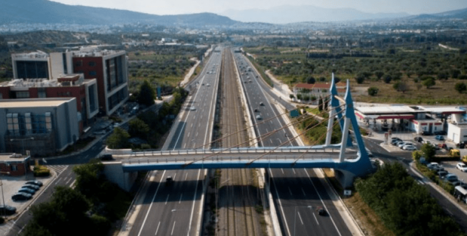 Κατατέθηκε στη Βουλή η σύμβαση παραχώρησης της Αττικής Οδού για 25 χρόνια στη ΓΕΚ ΤΕΡΝΑ