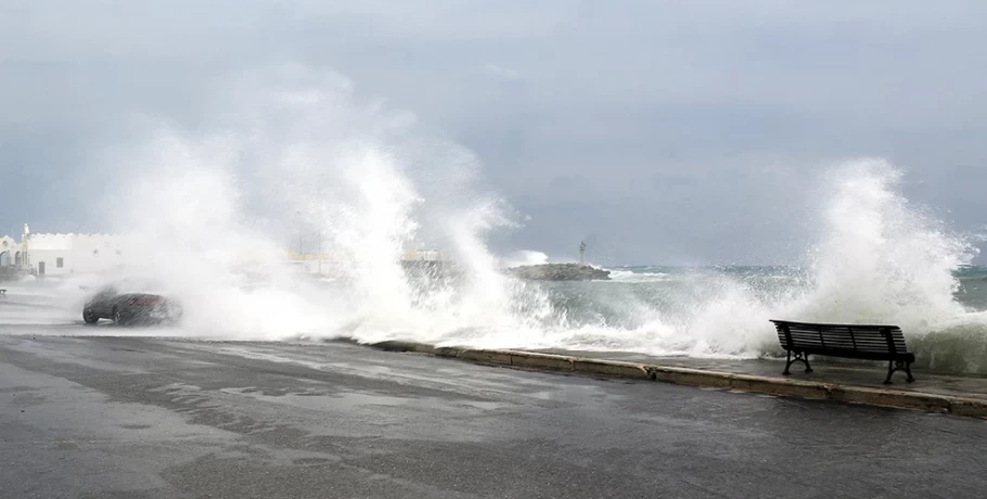 Πέφτει ακόμη περισσότερο η θερμοκρασία ενώ οι άνεμοι θα φτάσουν τα 8 μποφόρ – Πόσο θα δείξουν τα θερμόμετρα και πού θα βρέξει