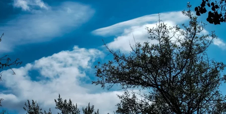 Πώς θα είναι ο καιρός μέχρι το τέλος της εβδομάδας λόγω... αντικυκλώνα -Φθινοπωρινή ανομβρία αλά 1993;