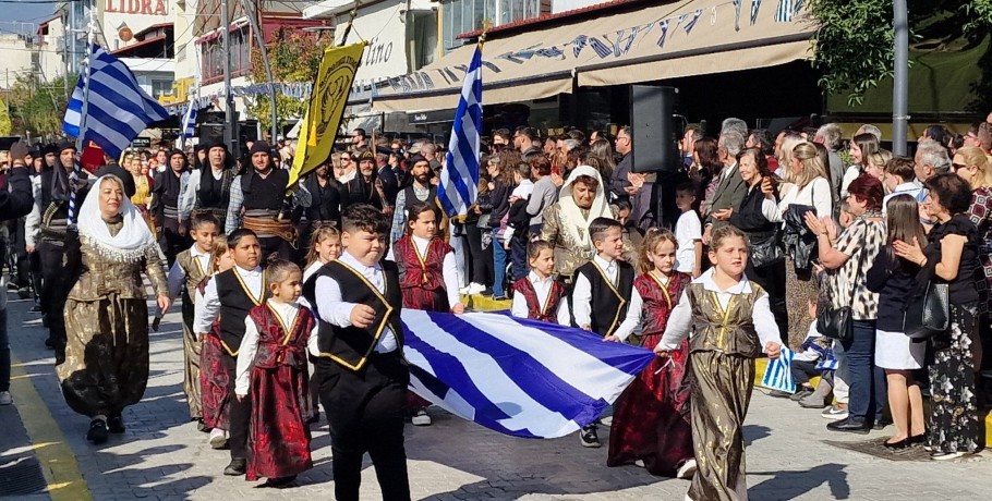 Αριδαία: Περήφανα νιάτα,  ζωντανοί σύλλογοι,  ένδοξος στρατός (βίντεο)