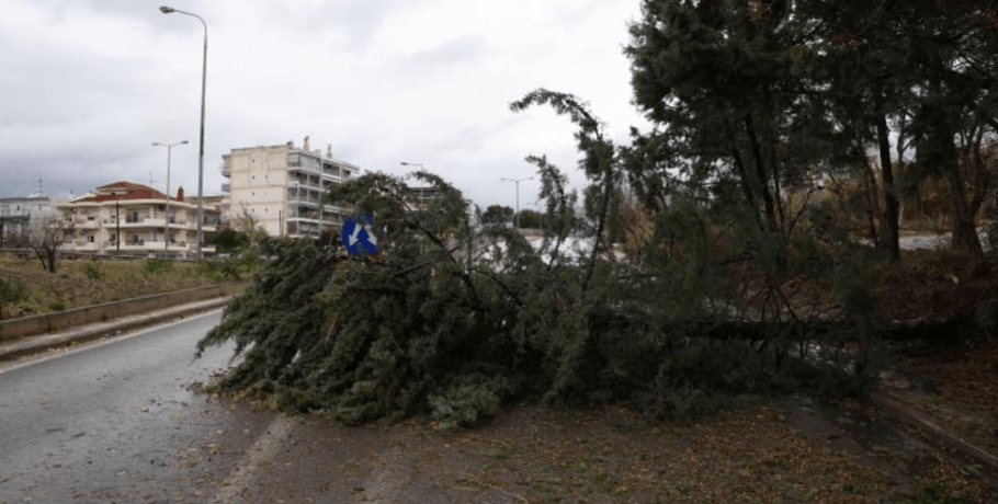 Εργασίες αποκατάστασης ζημιών από την κακοκαιρία από Βούλγαρη έως κόμβο Ν. Ρυσίου