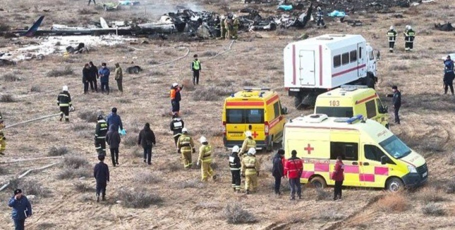 Άγνωστα παραμένουν τα αίτια του αεροπορικού δυστυχήματος στο Καζακστάν - Στους 38 οι νεκροί