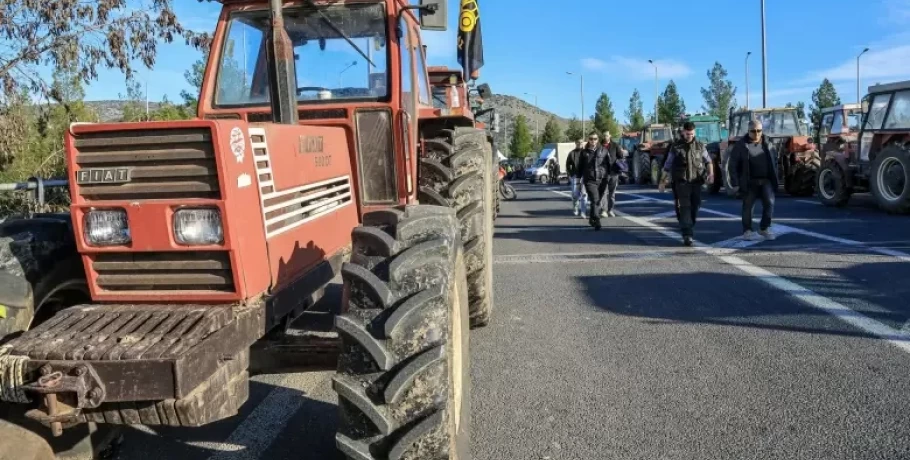 Εντείνονται οι κινητοποιήσεις αγροτών, αυξάνονται τα τρακτέρ σε Ημαθία, Κιλκίς και Πέλλα