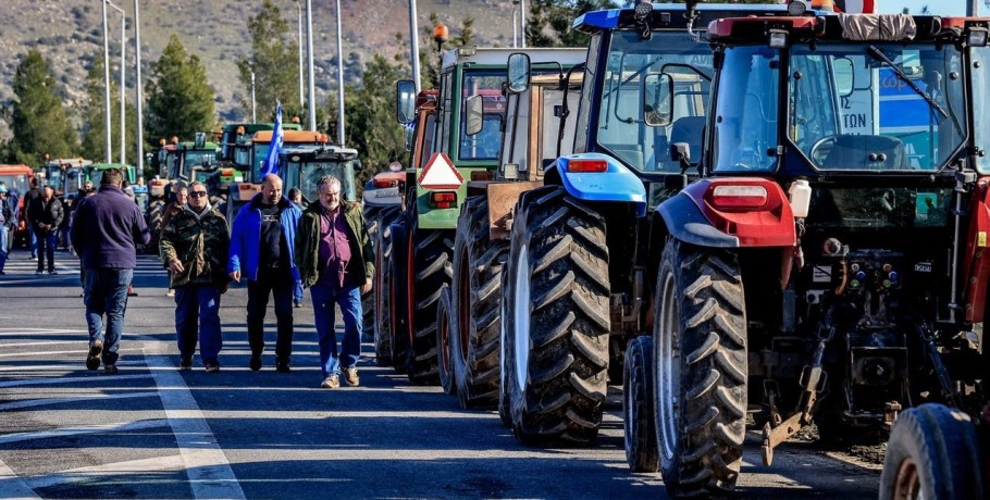 Αγρότες: Οι επόμενες κινήσεις στα μπλόκα -Ξεκινούν τους αποκλεισμούς δρόμων, συλλαλητήρια σε Λάρισα και Καρδίτσα