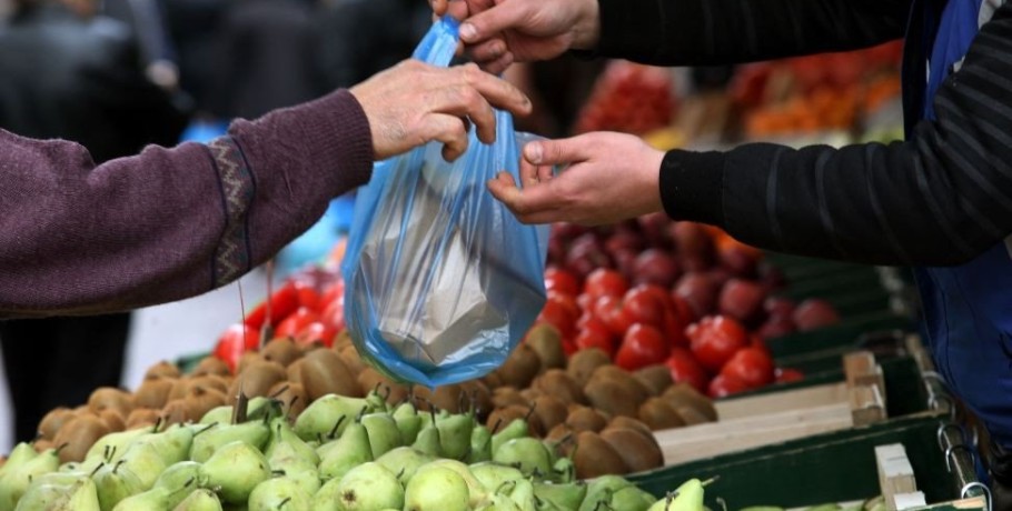 Λαϊκές αγορές: Σε ποιους πωλητές επιστρέφονται οι άδειες