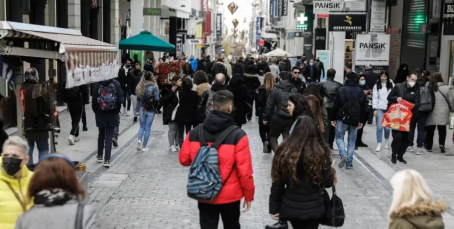 Ανοιχτά τα καταστήματα την Κυριακή - Συνεχίζονται οι χειμερινές εκπτώσεις