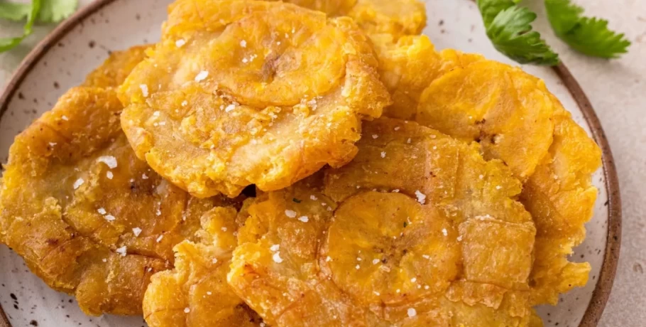 Tostones – οι διπλοτηγανητές μπανάνες plantains