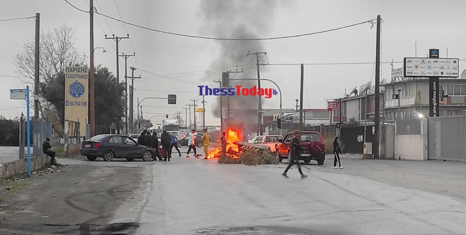 Πυροβολισμός 16χρονου: Οδοφράγματα και φωτιές στην Πόντου