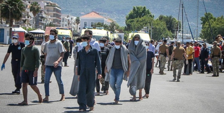 Ναυάγιο στην Πύλο: Εντοπίστηκαν έξι διακινητές ανάμεσα στους διασωθέντες - Μεταξύ αυτών και ο κυβερνήτης