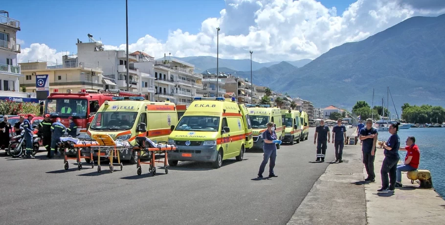 Πύλος: Μαρτυρίες γιατρών και νοσηλευτών για τους διασωθέντες -Αναζητούν συγγενείς, εξαντλημένοι σωματικά και ψυχικά