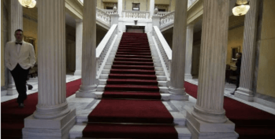 Ματαιώνεται η δεξίωση στο Προεδρικό Μέγαρο για την επέτειο Αποκατάστασης της Δημοκρατίας