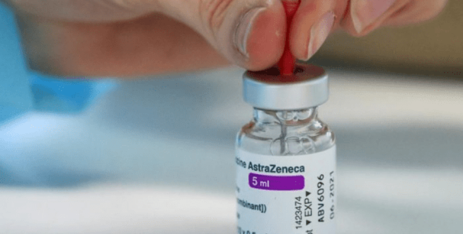 Ανοίγουν στόματα: Ραγδαίες εξελίξεις με το εμβόλιο της AstraZeneca