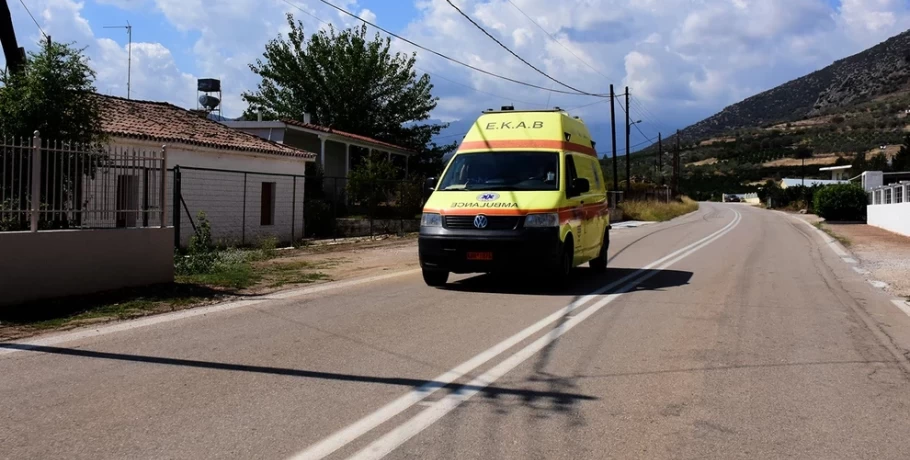 Τροχαίο με εγκατάλειψη στο Βόλο – Άνδρας βρέθηκε αιμόφυρτος στο οδόστρωμα