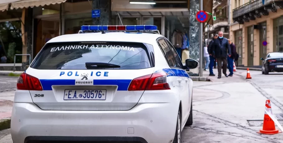 Θεσσαλονίκη: Χειροπέδες σε θαμώνα καφετέριας που παρενόχλησε σεξουαλικά 34χρονη υπάλληλο
