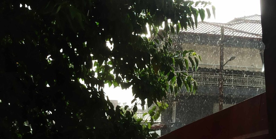 Και βροχή με ήλιο στα Γιαννιτσά (pic)