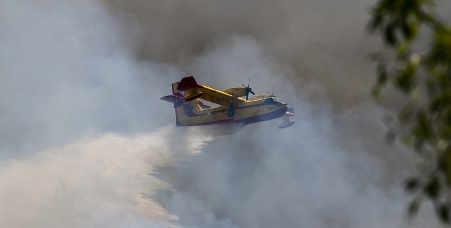 Canadair ατύχημα Ναυπακτία: Φωτογραφία ντοκουμέντο με το σπασμένο φτερό