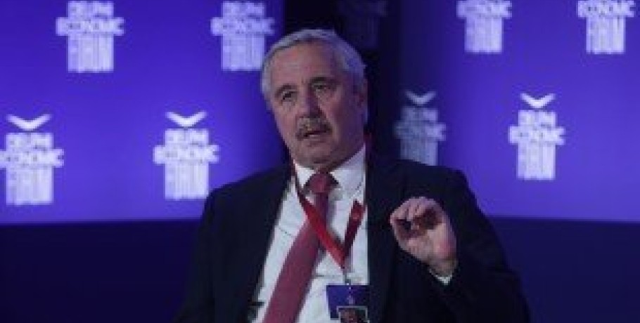Ο Γιάννης Μανιάτης αντιπρόεδρος των Ευρωσοσιαλιστών